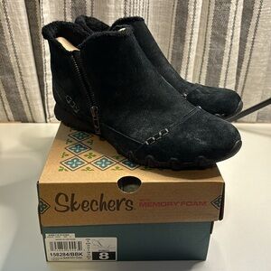 Sketchers Relaxed Fit Biker Ankle Bootie